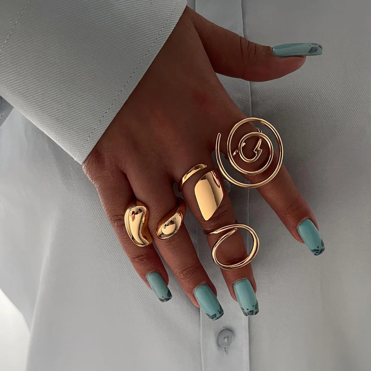 

Stainless Steel PVD 18K Gold Plated Tarnish Waterproof Geo Twist Rings For Woman Jewelry Wholesale INS