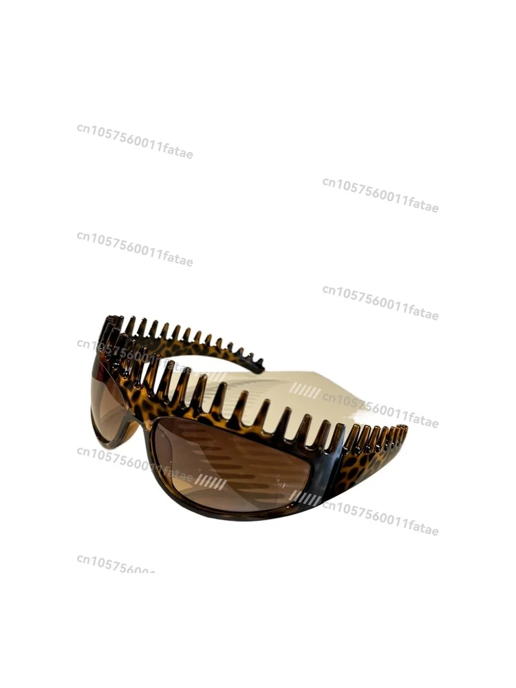 

New Funny Exaggerated Headband Comb Shape European and American Style High-end Concave Shape Spice Girl
