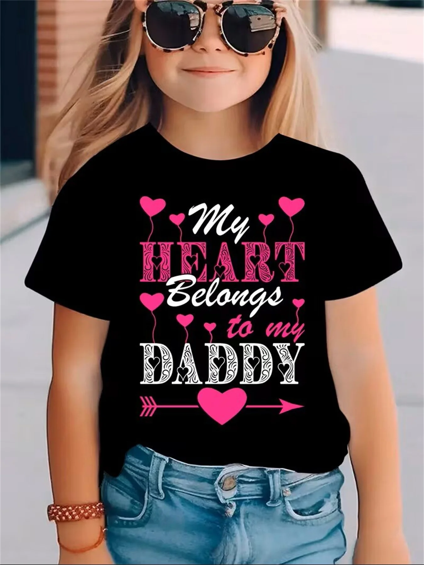 

Футболка для девочек «My Heart Belongs to My Daddy» — черная с розовыми сердечками и буквами, повседневная летняя футболка с короткими рукавами