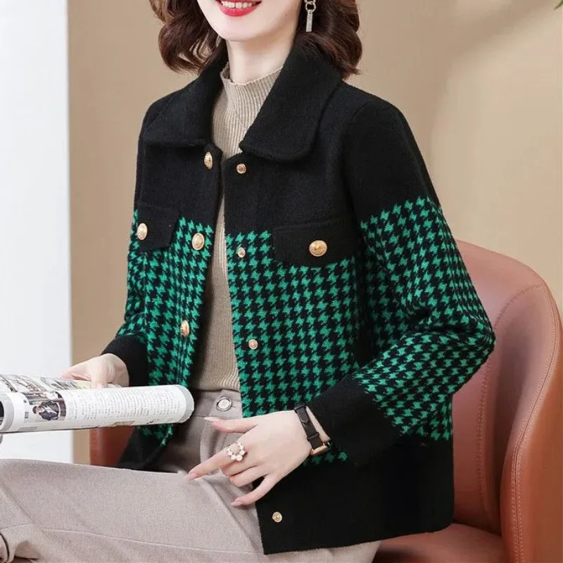 Middle Aged and Elderly Women's Clothing New Style Lapel Houndstooth Jacket Top Mom Short Jacket Cardigan