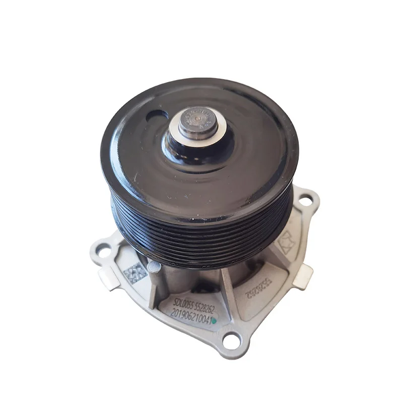 High quality China Foton Aumak truck ISF2.8 cooling water pump assembly original quality 5528262