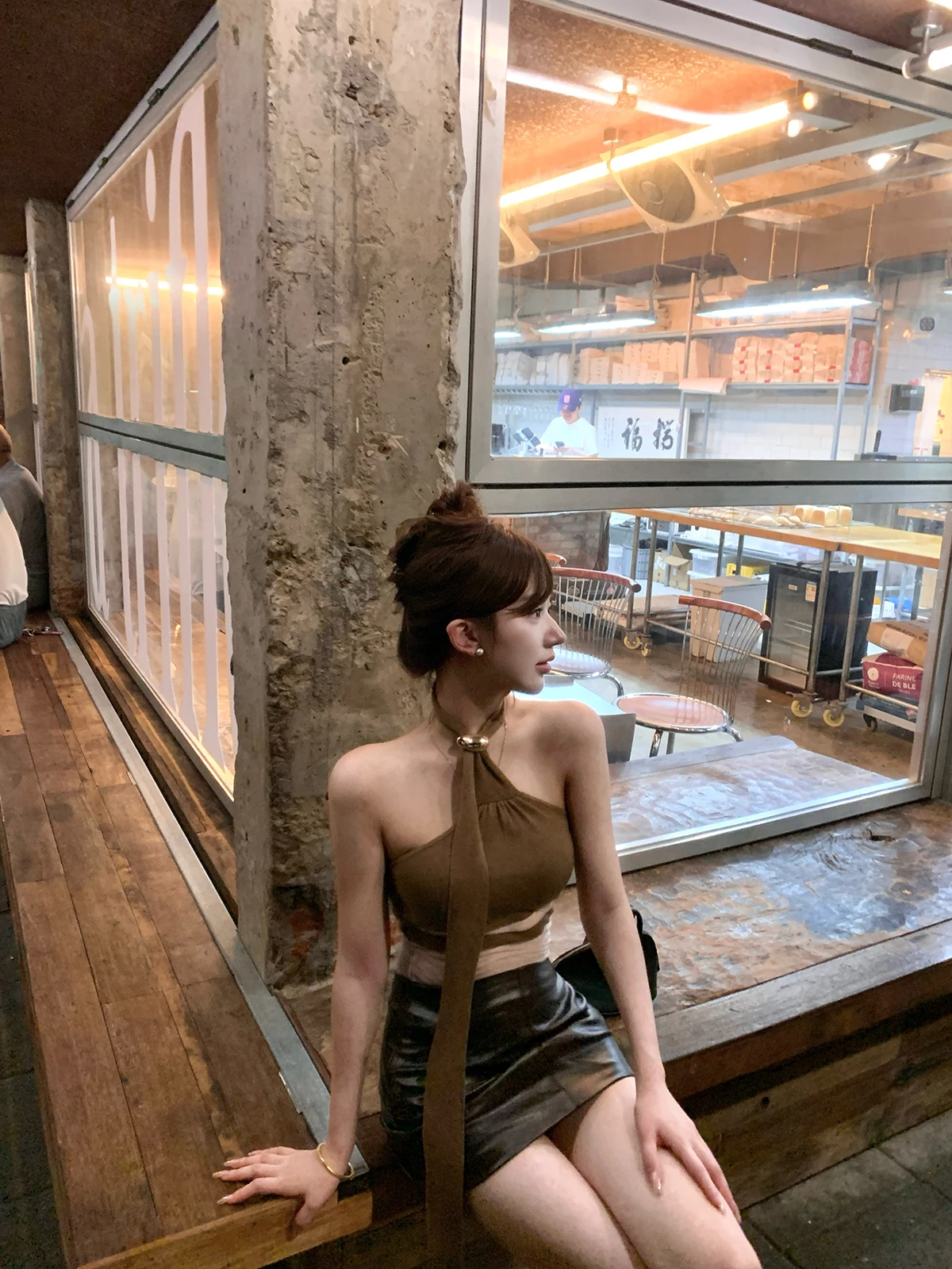 

Modern Fashionable High Waist A-Line Skirt Black Leather Women's Versatile Short Skirt Sexy Wear Resistant Polyester Fiber