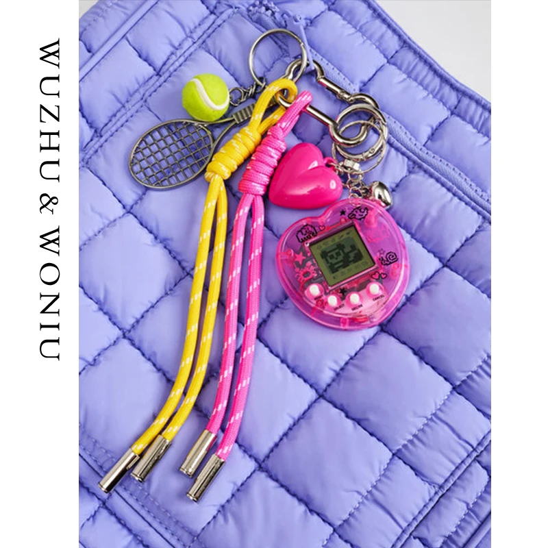 acorios-criativos-e-divertidos-para-bolsas-chaveiros-de-casal-com-design-Unico-acorios-para-homens-e-mulheres
