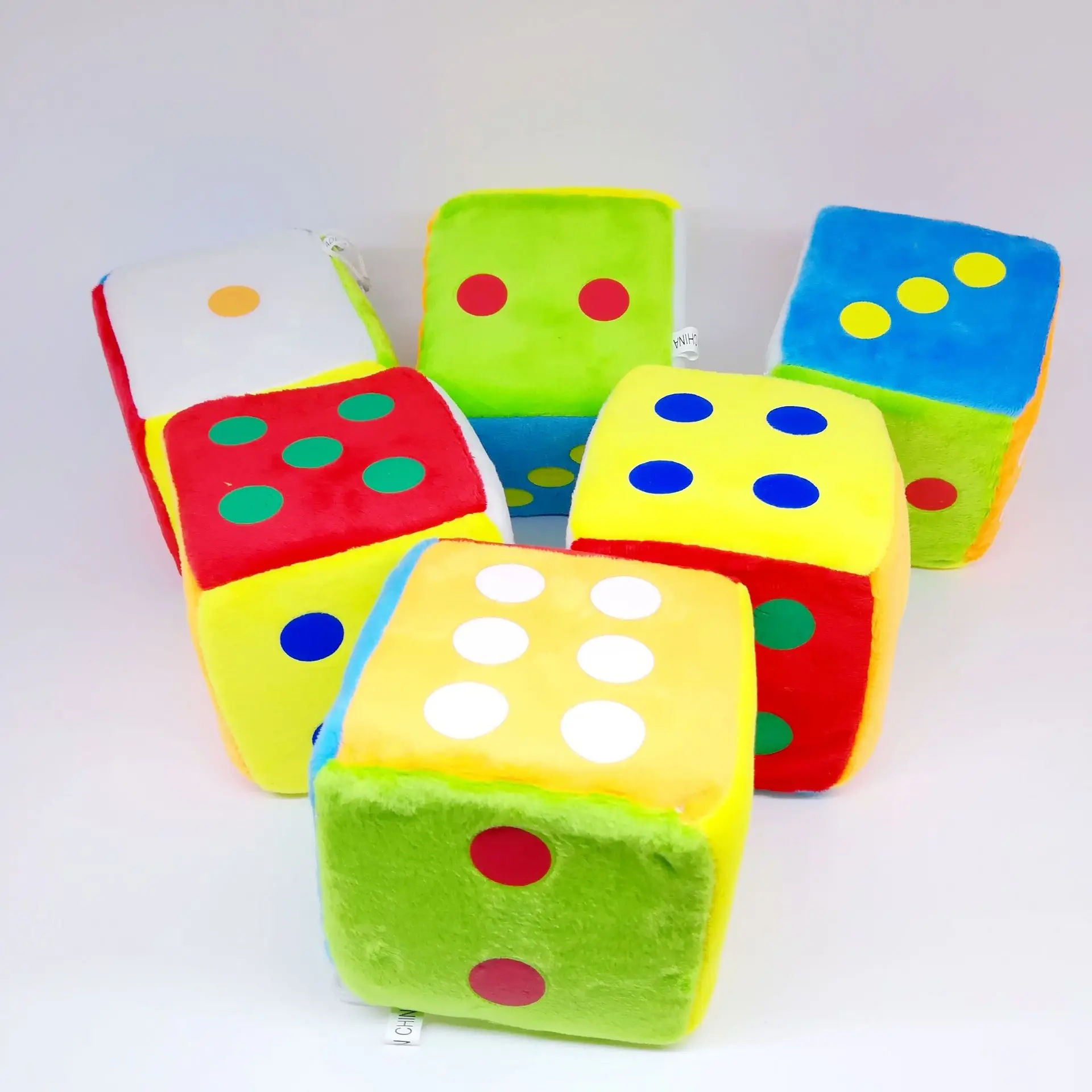 1Pcs/Big Short Plush Number Dice  Educational Aids Side length10cm Soft Toys Game Props  Letter Dice Adsorbable  Stuffed Toy