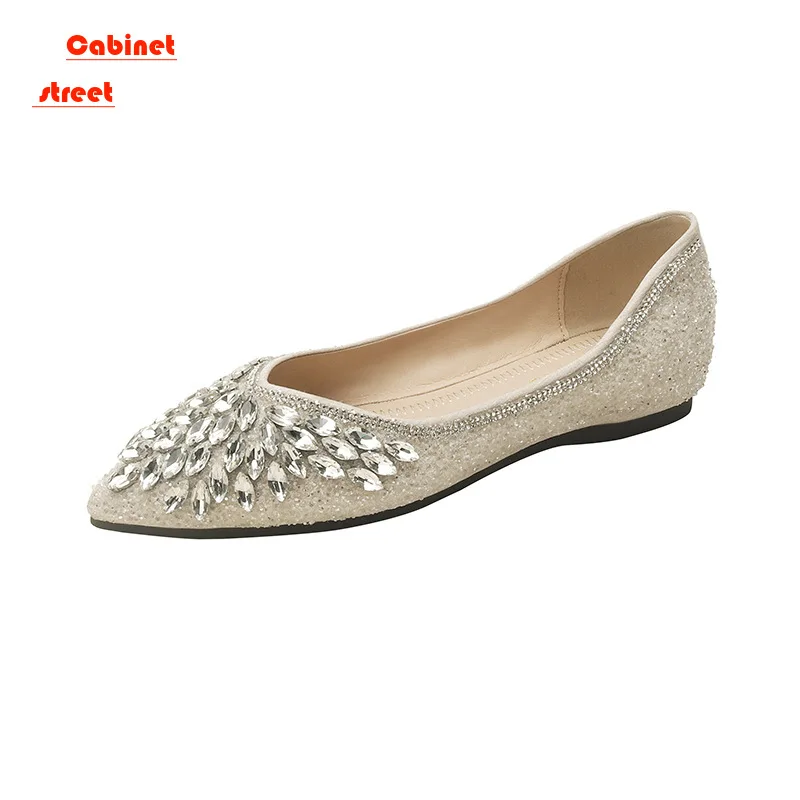 Pointy Single Ladies Platform Shoes Large Size Women Flat Everything Diamond Ladle Shoes A Gentle Evening Wind Bean Shoes