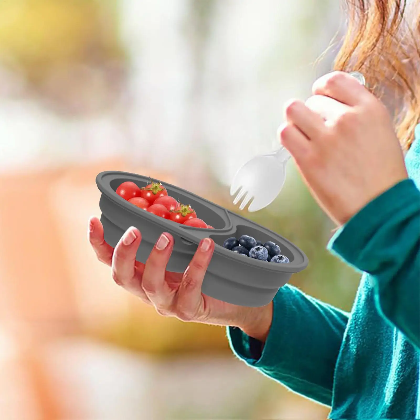

Snack Containers Divided Food Storage Leakproof Silicone with Lid Foldable 2 Compartments for Snacks Condiment Dressing Sauce