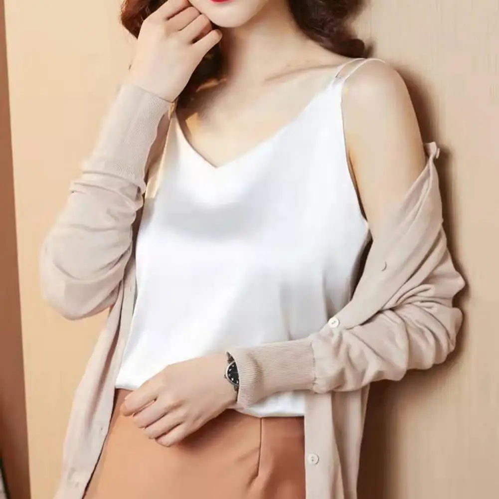 

2024 Summer Camisole Slim Vest Sexy Women Sleeveless V-Neck Gray Tee Tank Tops Female Vest Women Solid Sleeveless Slim Camisole