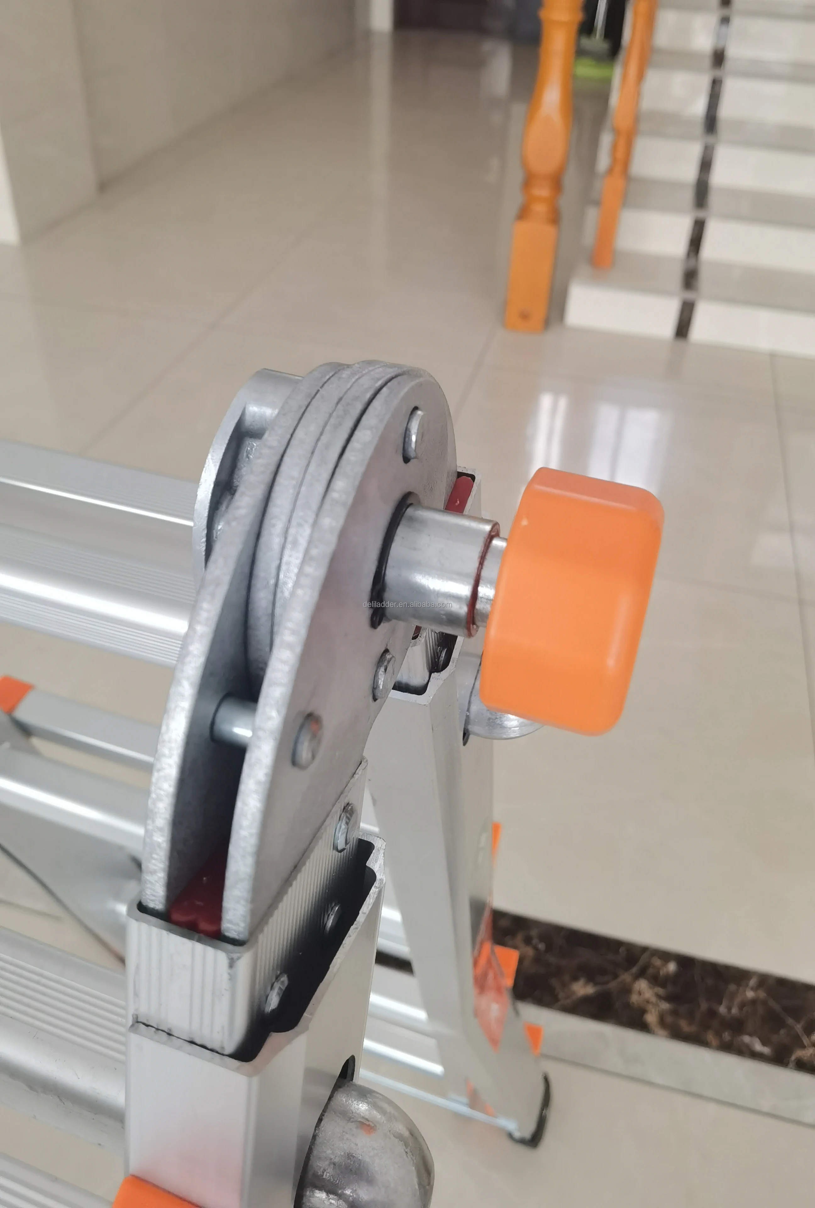 سلم Deliladder متعدد الأغراض من الألومنيوم عالي التحمل وقابل للطي #4