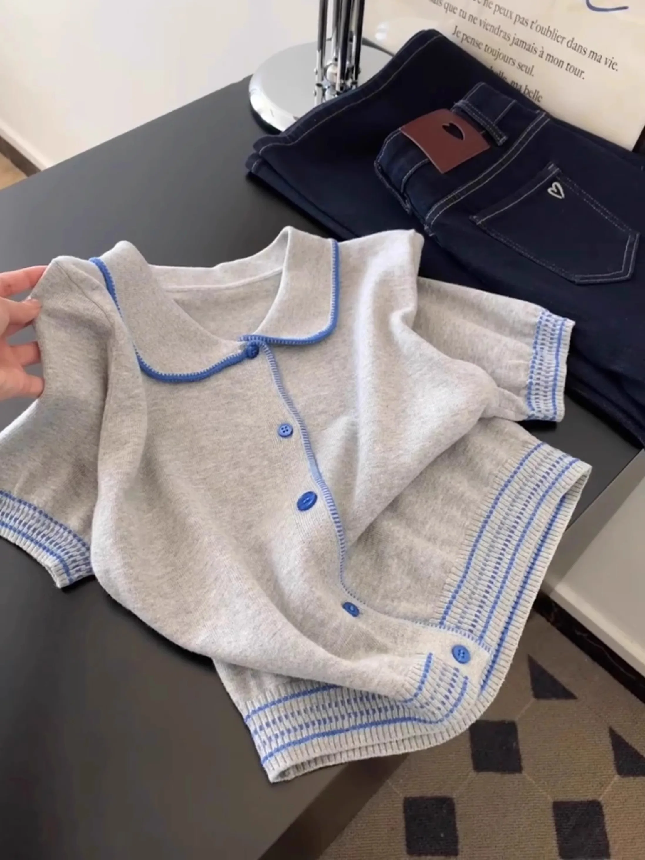 グレーブルー対照的なカラーニットカーディガン Tシャツ女性の夏の新韓国ルーズ半袖セーター多用途ショートトップ