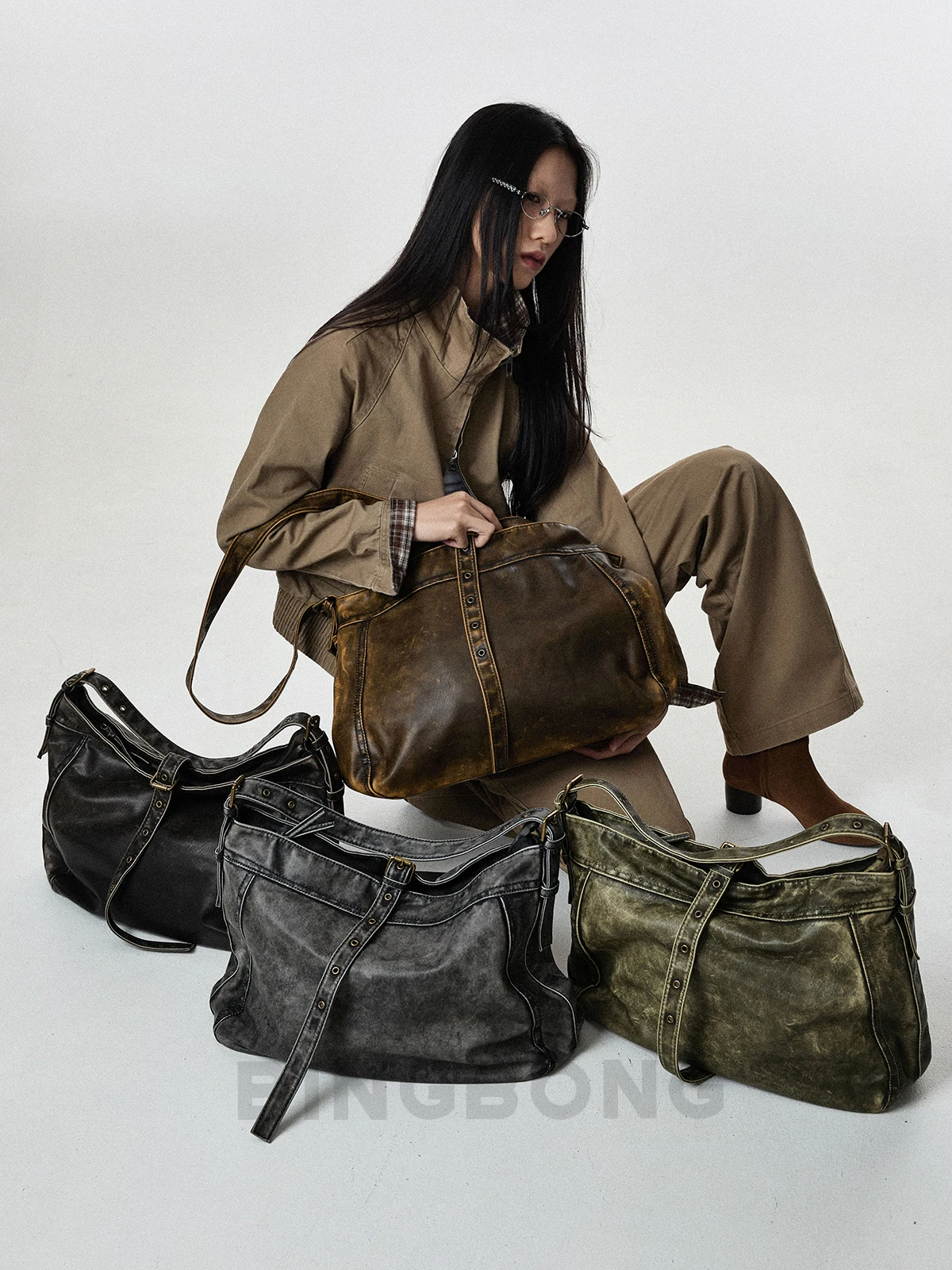 

2025 trendy retro commuter tote bag, large capacity slack large bag single shoulder crossbody