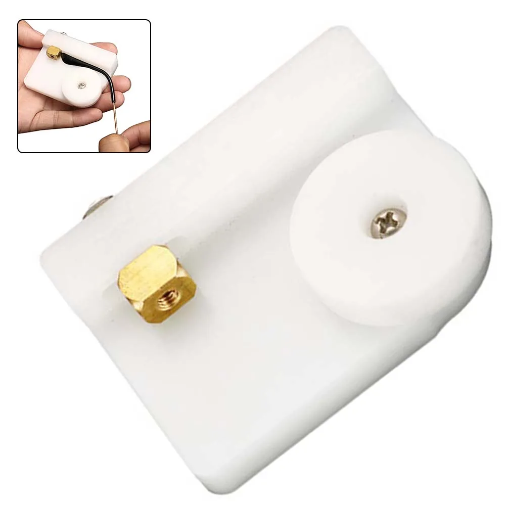 Daily Eyewear Use Eyeglass Adjustment Scene Temple Curvature Adjuster Temple Adjustment Plate Quick Adjustment Device