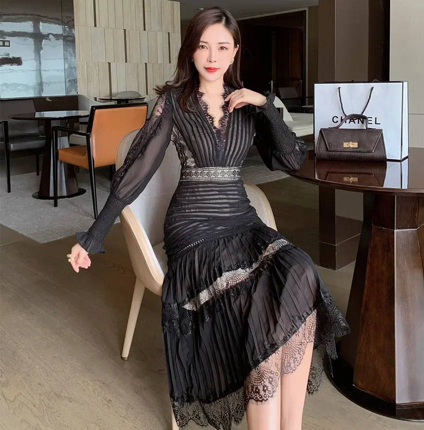 2025 New Runway Designer Women Black Long Dress Elegant Spring Chiffon Patchwork Lace V Neck Lantern Sleeve Pleated Dress