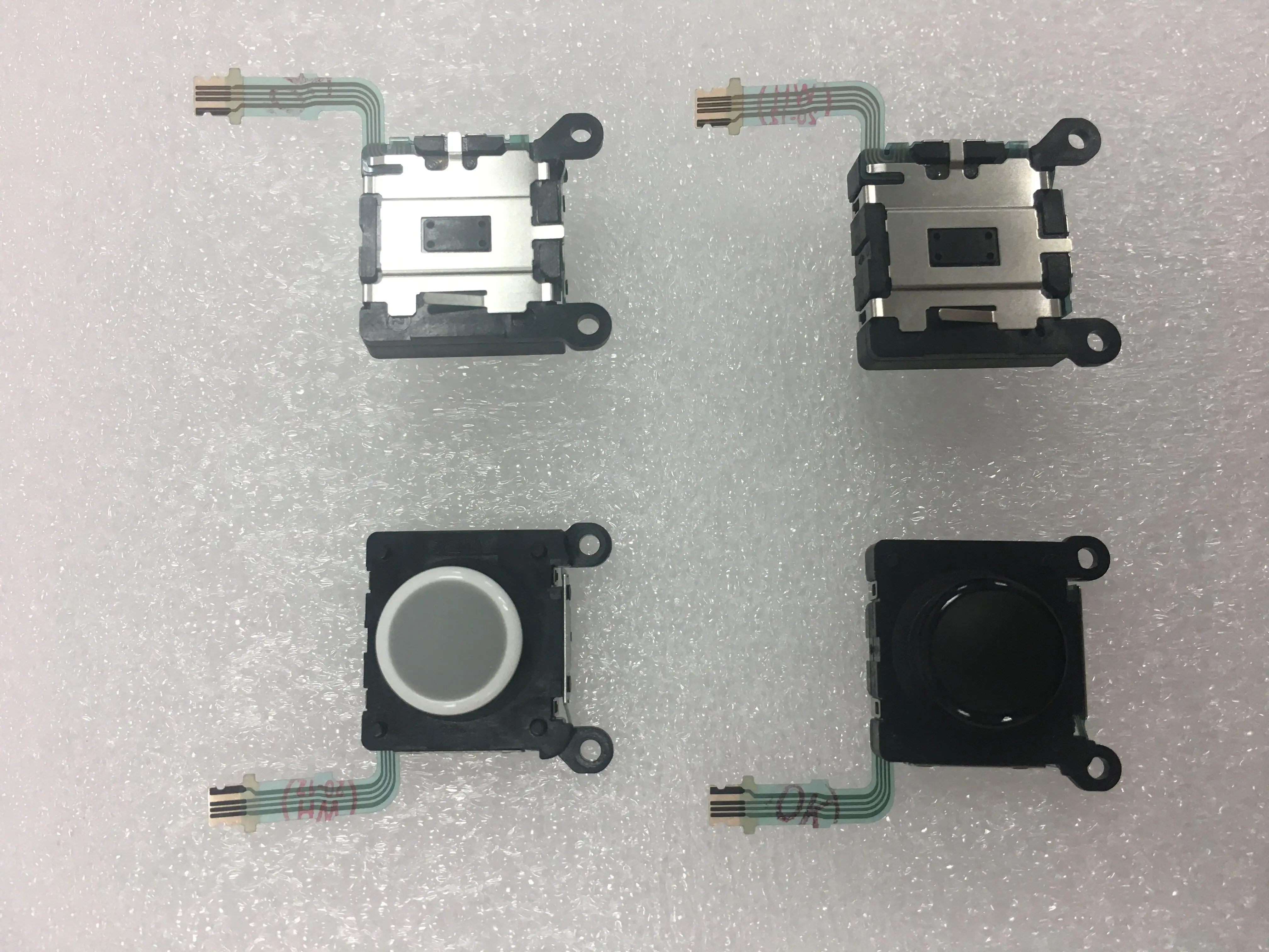 1-5 Chiếc Ban Đầu Mới 3D Analog Joystick Điều Khiển Miếng Lót Dính Nút Dành Cho PSVita 2000 Slim PCH-2000 PSV2000 Ngón Tay Cái dán Nút 3D