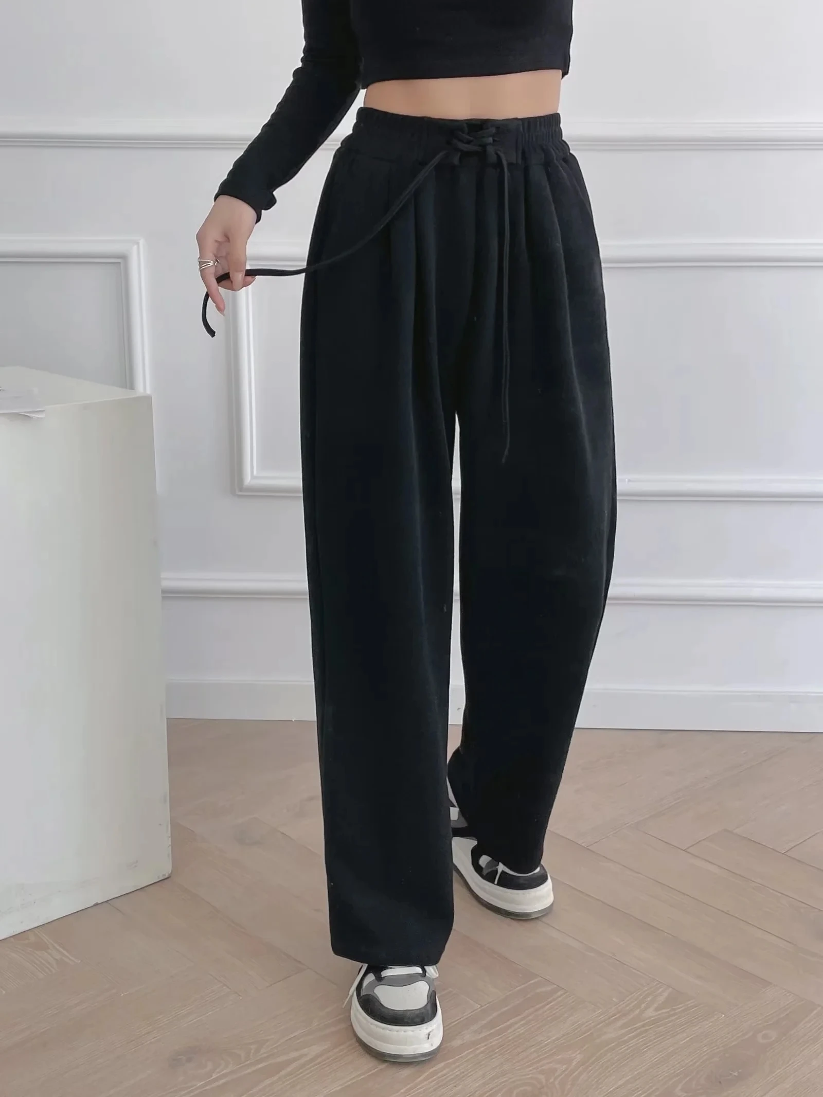 ハイウエスト スポーツパンツ レディース ストレートレッグ カフ付き ルーズ ワイドレッグ トレンディ カジュアルパンツ 通勤 薄手素材