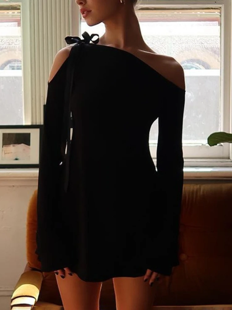 Neue Europäische und Amerikanische Stil Eine Schulter Kleid Frauen Herbst Krawatte Detail Asymmetrische Ausschnitt Langarm Bodycon Rüschen Kleider