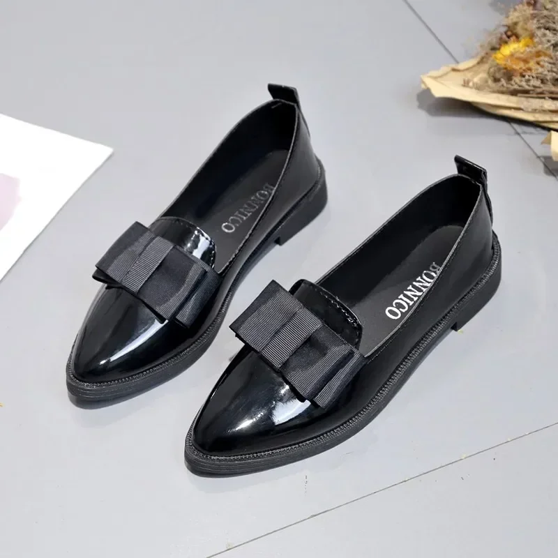 Women's Loafers Bow Pointed Toe Flat 2025 New Shoes for Women Patent Leather Shallow Mouth Casual Comfortable Ladies Shoes