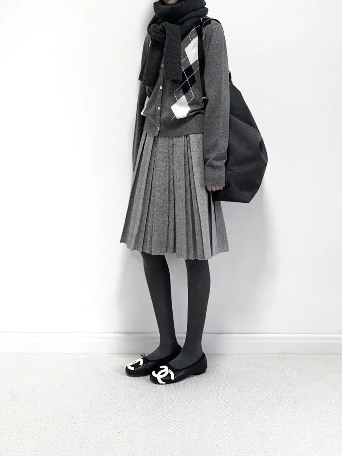Retro Double Layered Geometric Pleated Light Grey Woolen Midi Skirt for Women Autumn Winter New Style Gray Series Pleated Skirt
