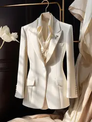 High-End Opvallende Kleine Blazer 2024 Europese High Fashion Chique Stijl Elegante Taille-Cinch Witte Blazer Topjas Voor Dames