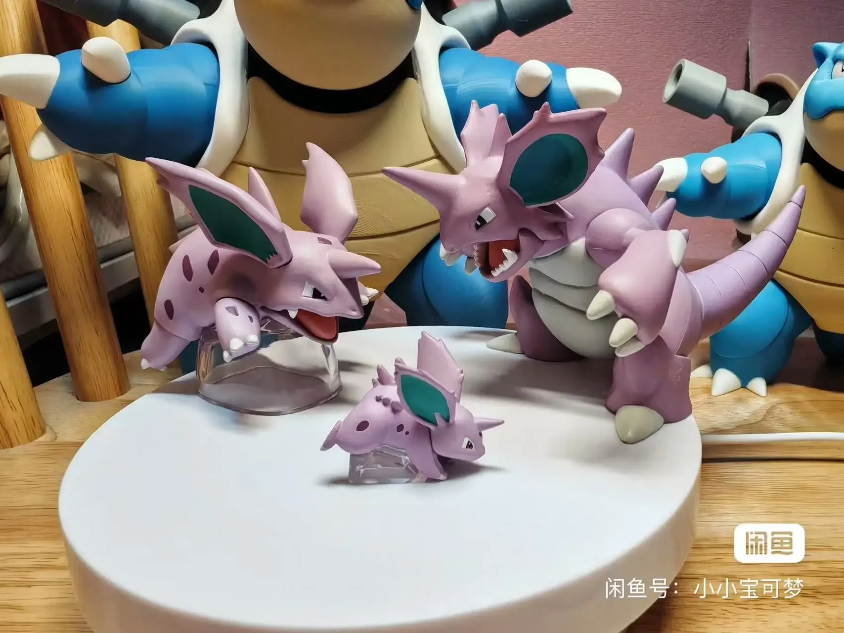ของแท้ขนาดตํานานโลกของเอลฟ์ Nidoking Nidorino Nidoran น่ารัก Action Figure ของเล่นไม่มีกล่อง