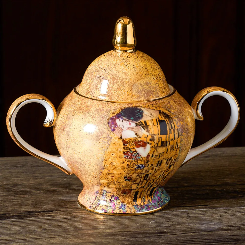 Factory Direct 2026 Top Rated European Light Luxury Oil Painting Couple Kiss Kiss Bone China Coffee Set