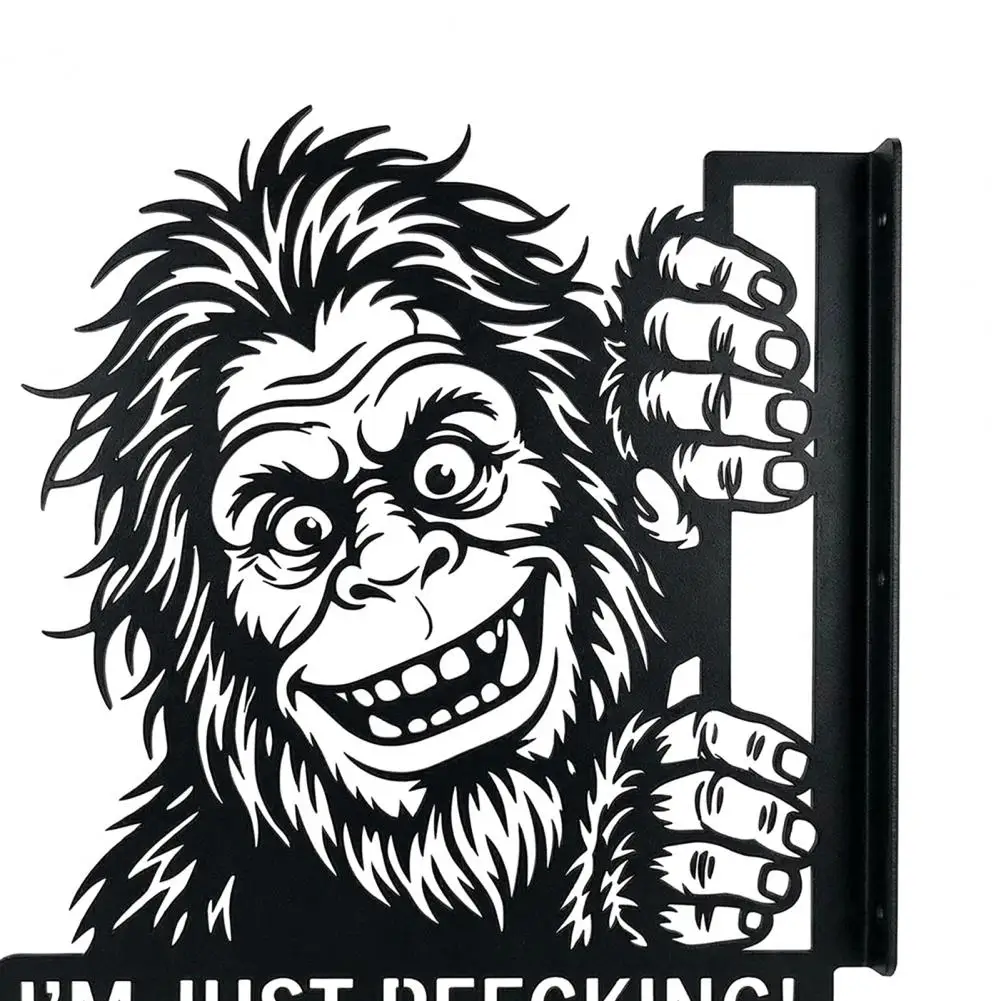 Unique Metal Sign,Funny Peeking Sasquatch Garden Decorative,Prank Wall Art for Tree Fence Yard Garden Patio Decor
