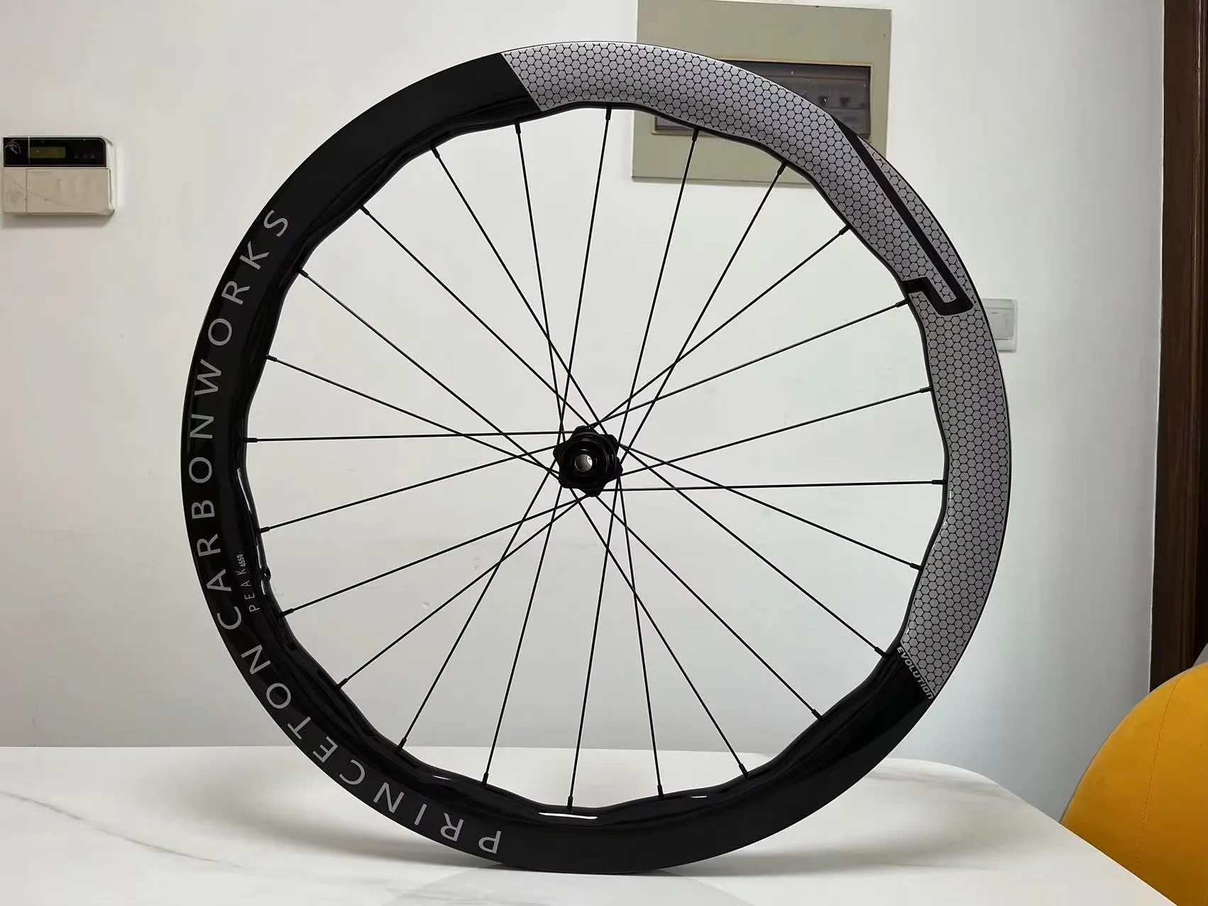 Princeton 4550, brand new 700C carbon fiber road bike wheelset, 36T ratchet with hook, 50 depth 23/25mm width, clincher/tubeless