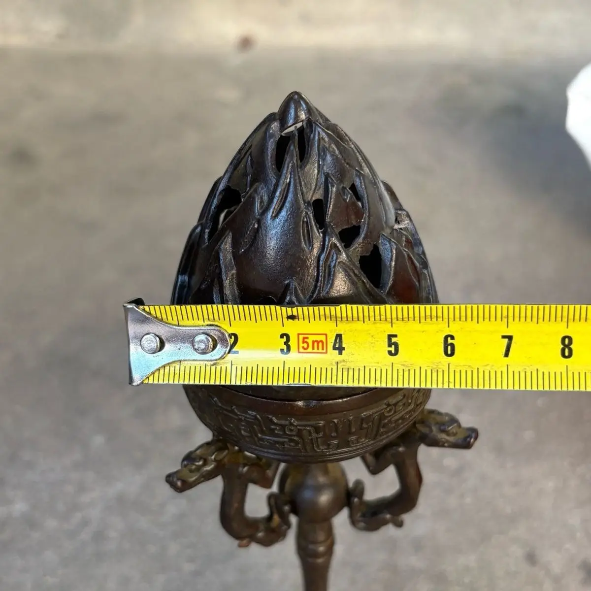 Vintage Alloy Incense Burner Stick Holder Hollow Out Mini  Boshan Sandalwood Censer Incense Burner Home Decoration Gifts