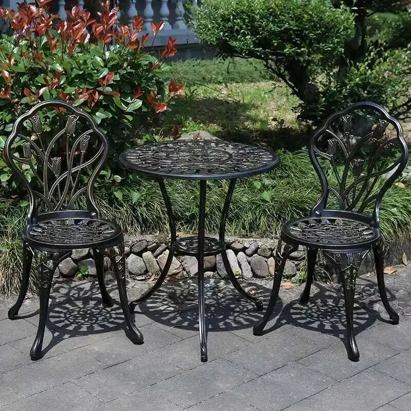 

Outdoor Modern Minimalist Metal Outdoor Chairs Leisure Courtyard Table Chair Aluminum Balcony Tables Chairs Garden Furniture Set
