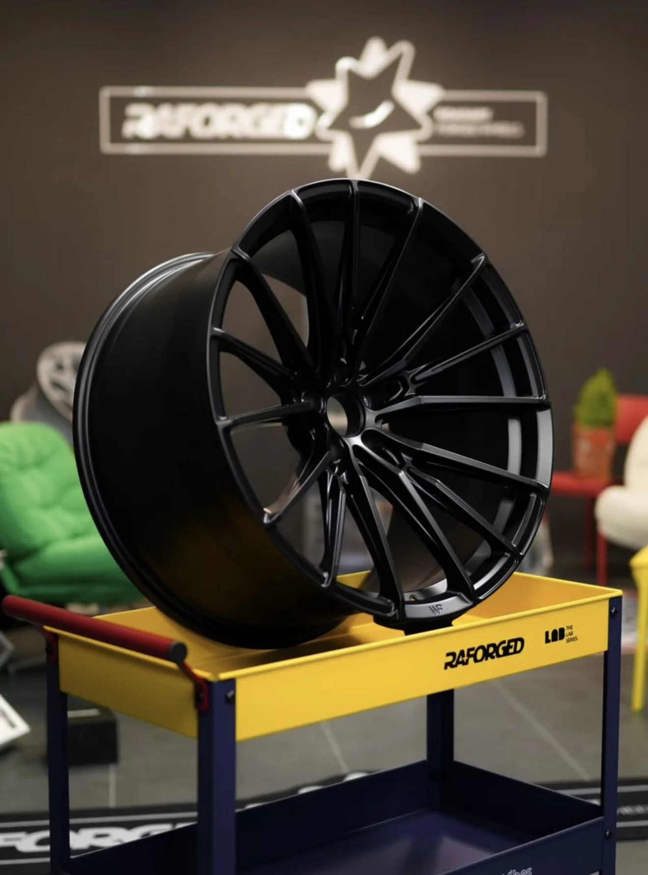 

24-inch wheel hub cover high quality universal fit center cap