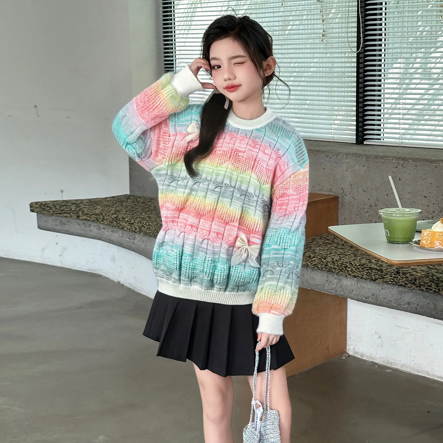 

Осенний корейский свитер для девочек-подростков, модный полосатый топ с круглым вырезом для девочек-подростков, школьный вязаный пуловер с бантом для девочек