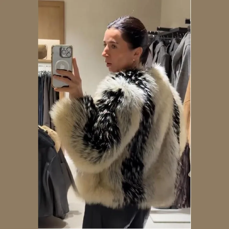 Giacca oversize in pelliccia sintetica bianca nera per donna Cappotto corto gonfio in pile lungo Capispalla caldi alla moda 2025 Nuovi cappotti da donna addensati