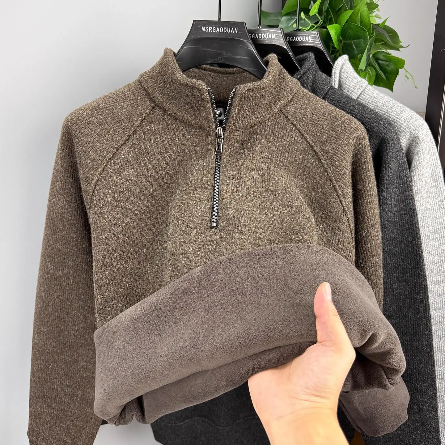 

Men's Zipper Ne Thiened Fce Warm Knitted Sweater Faionable Urban Sle Long Sve High Collar Base irt Jaet