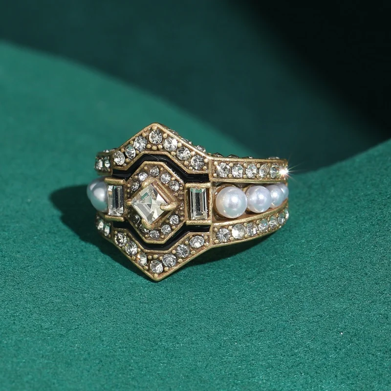 

Vintage Pearl Rings for Woman Designer Antique Gold Plated Cubic Rhinestones Jewelry Luxury Bride 2026 High Quality Wedding