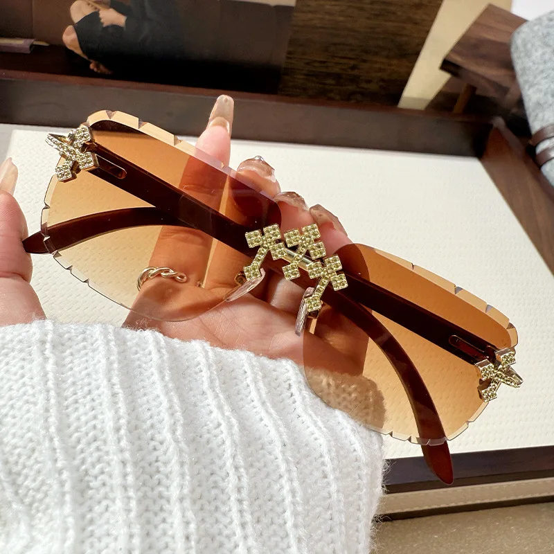 

2025 New Men's Retro Rimless Square Sunglasses with Diamond-Cut Edges and Imitation Wood Grain For Lady Punk Frameless Eyewear