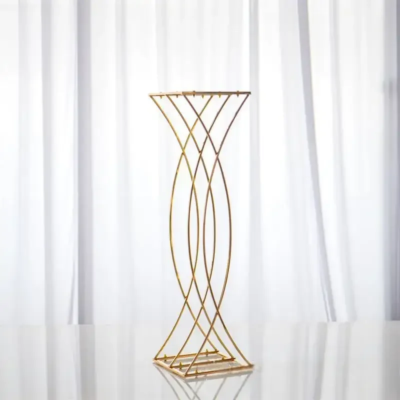 Goldener Metall-Blumenständer, Gedrehter Sanduhr-Tischaufsatz für Hochzeiten, Geometrische Blumensäule für Veranstaltungen und Bankette – Detail 6