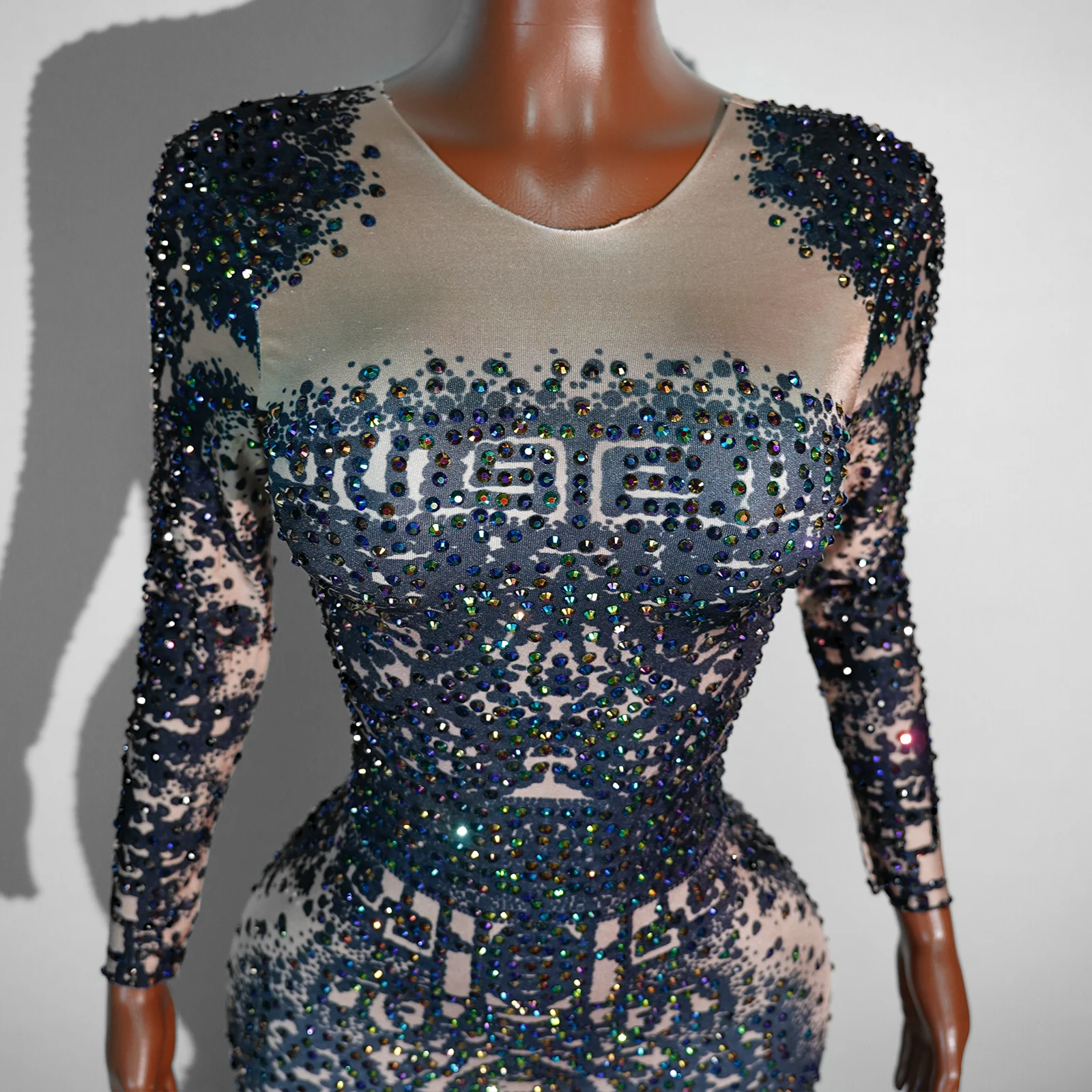 ชุดเดรสยาวทรงหางปลาประดับขนนกสีดำหรูหรา ผ้าทูลล์ซีทรู สำหรับนักร้องหญิง ดีเจ งานแสดงบนเวที งานปาร์ตี้วันเกิด