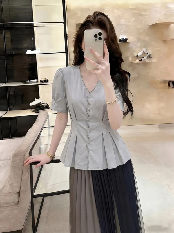 

Slimming Pure Color V-Neck Pleated Short Sleeve Shirt Women's Summer Fashion Design Loose Fit Large Size Top Elegant Style