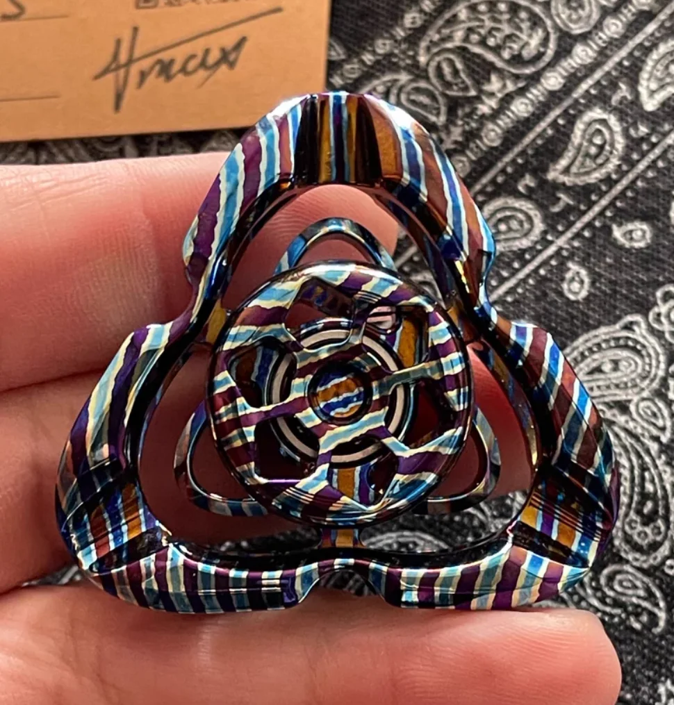 Used EDC TMAX timascus LUXE spinner Fingertip gyroscope Decompression toys