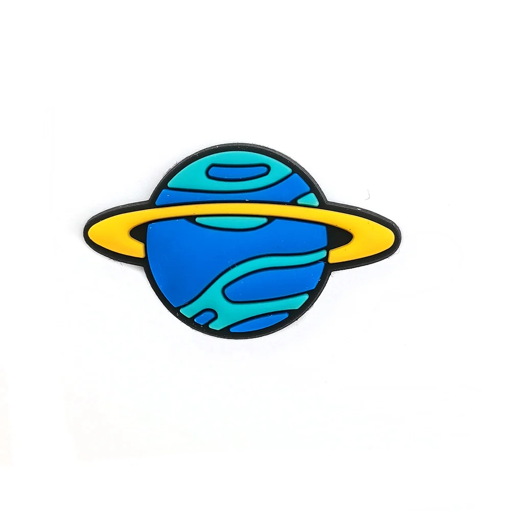 Nuovo 1 pz PVC Veicolo Spaziale Astronauta Scarpe Pendenti e Ciondoli per Crocs Distintivo FAI DA TE Zoccoli Decorazione Per Bambini Jeans Accessori per Scarpe X-mas All'ingrosso