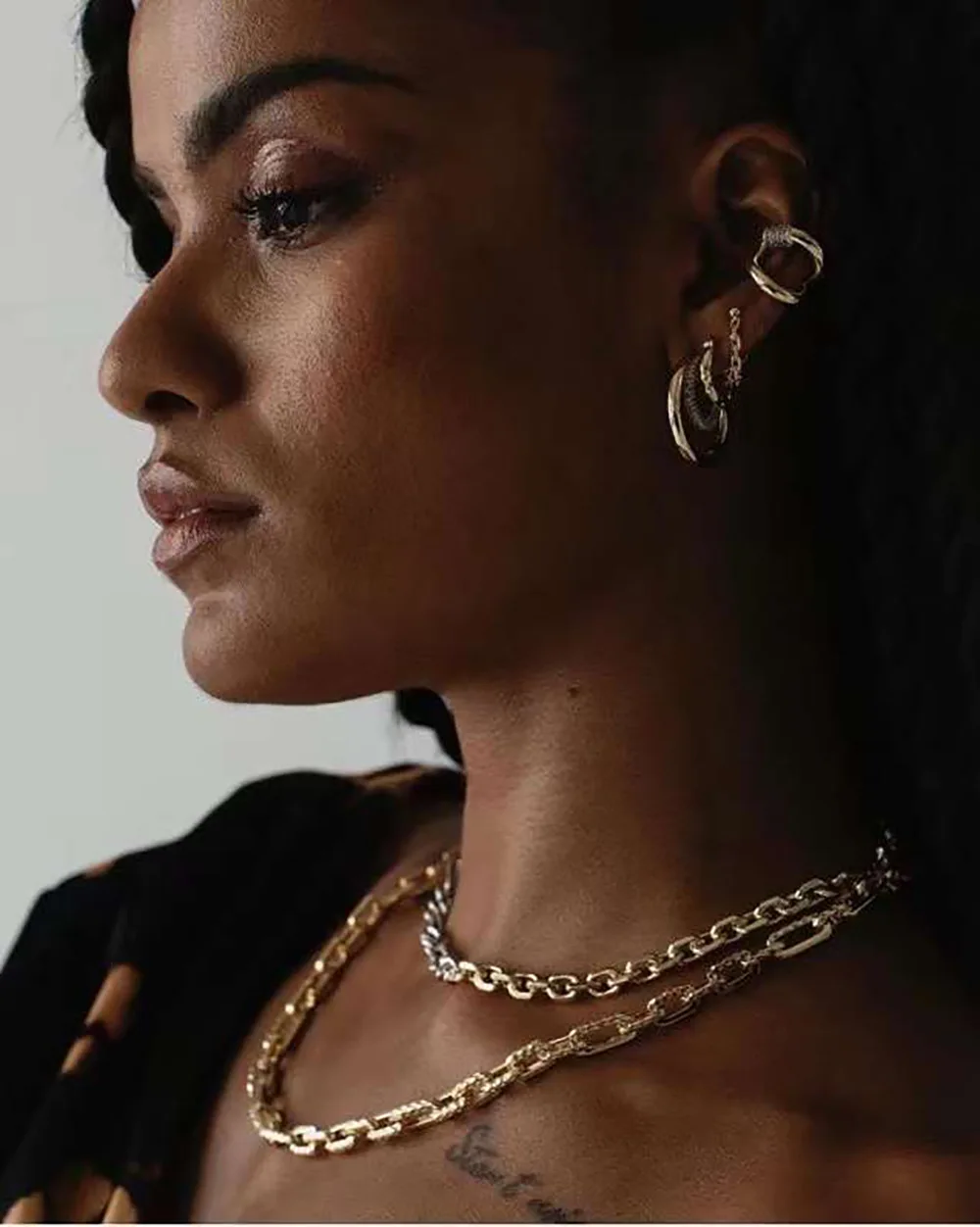 

Французская, минималистичная, двойная пигментная золотая цепочка на ключицу, короткое ожерелье премиум-дизайна