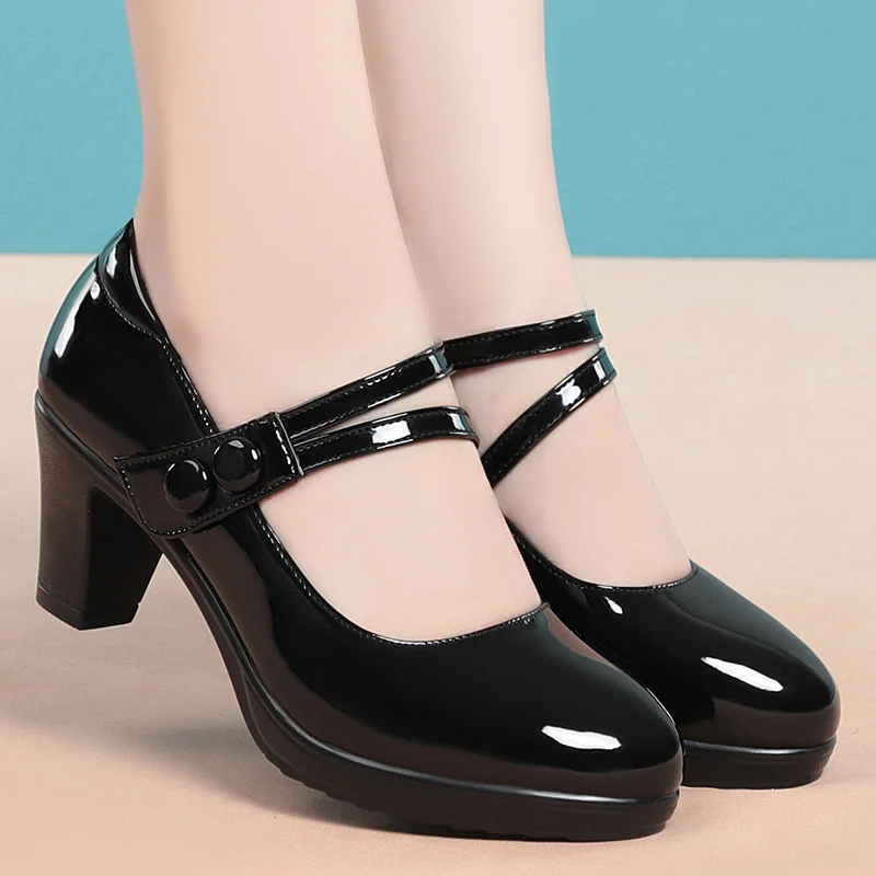 Spring Autumn Women Classic Light Weight Round Toe Black Pu Leather Square Heel Pumps Office Causal Soft Leather Shoes