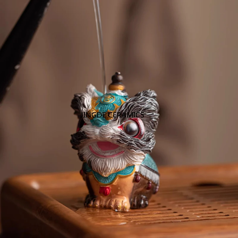 1pc Chinese Color Changing Lion Awakening Tea Pet, Resin Lion Dance Ornament, Resin Home Decorations, Tea Ceremony Accessories