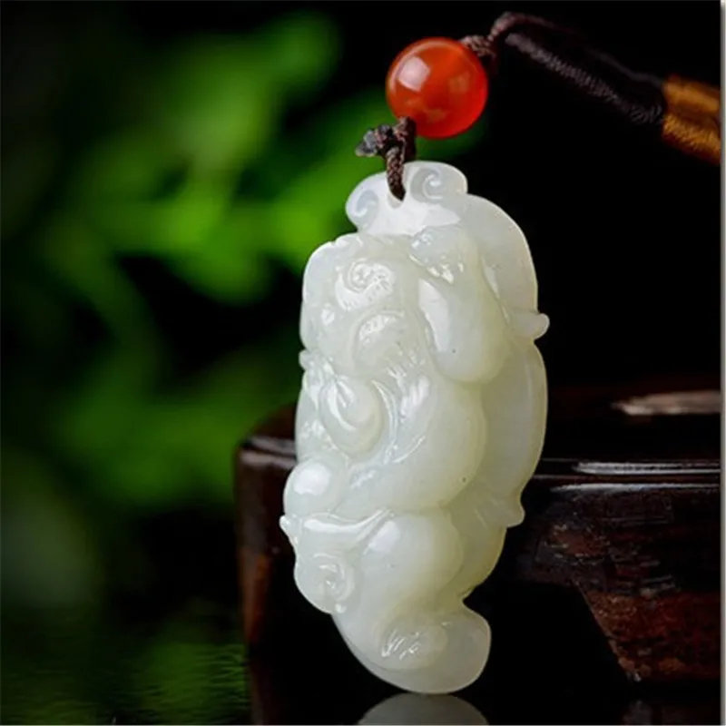 

Синьцзянский нефритовый нефритовый кулон Hetian Pixiu Нефритовый кулон Получитесь на ночь Подвеска Pixiu в виде листа дерева с национальным сертификатом осмотра