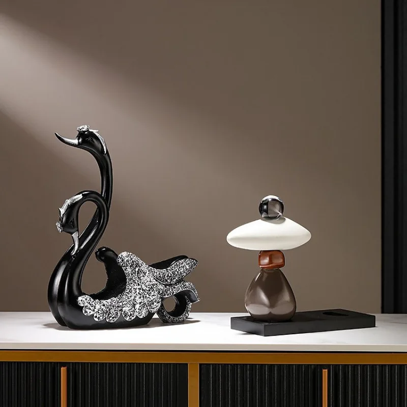 Creative light luxury high-end red wine black swan handmade ornament high-end dining table wine cabinet red wine bottle shelf