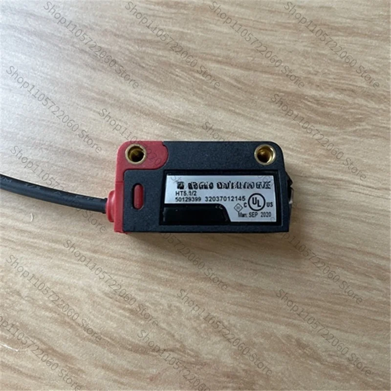 For Order Number 50129399 for Lao Yi Ce HT5.1/2 Photoelectric Sensor with Background Suppression