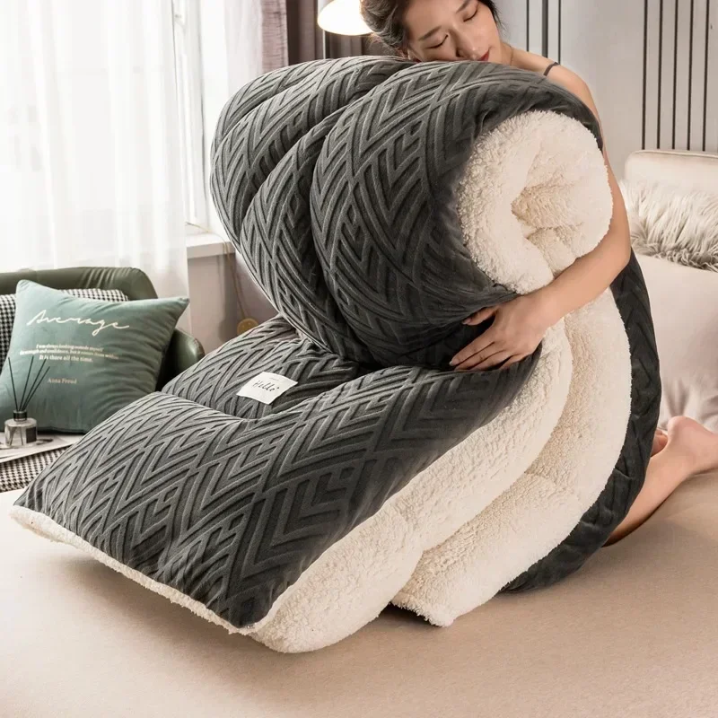 High Density Lamb Wool Blanket Solid Color Jacquard Soft and Durable Cotton Quilt Winter Single Milk Velvet Warm Thick Comforter