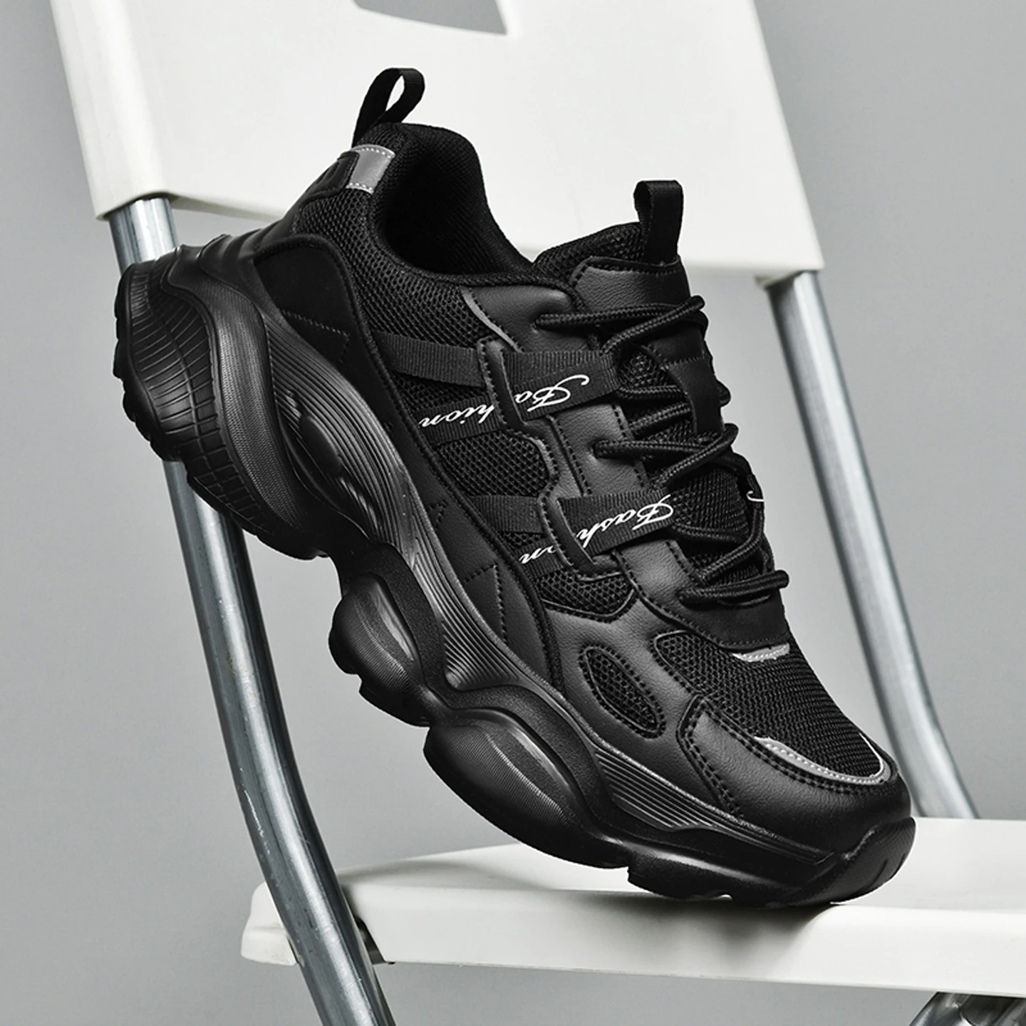 

Men's Fashionable Walking Casual Trainers Comfortable and Versatile Unisex Breathable Mesh Walking Casual Trainers