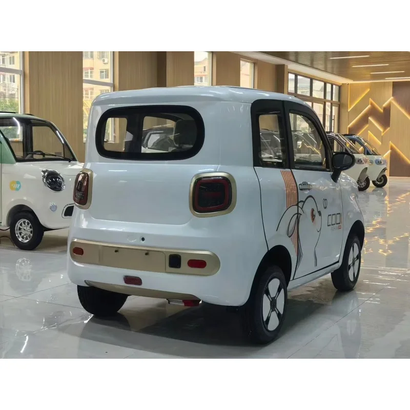 Multi-Function Custom Color New Energy Vehicle Car with Conditioning Elder Rural and Town Mobility