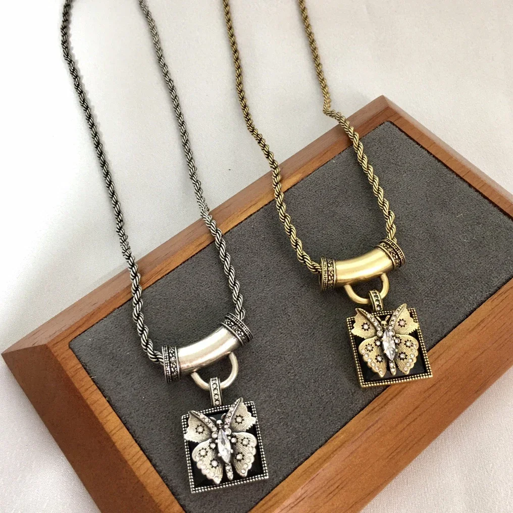 

Fashion Hot Designer Gold Silver Butterfly Crystal Pendant Necklace Women Halloween Luxury Jewelry Punk Boho Goth
