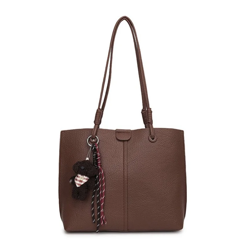 

Modern Leather Crossbody Phone Wallet For Women With Wrist Strap For Essential Cards And Phone